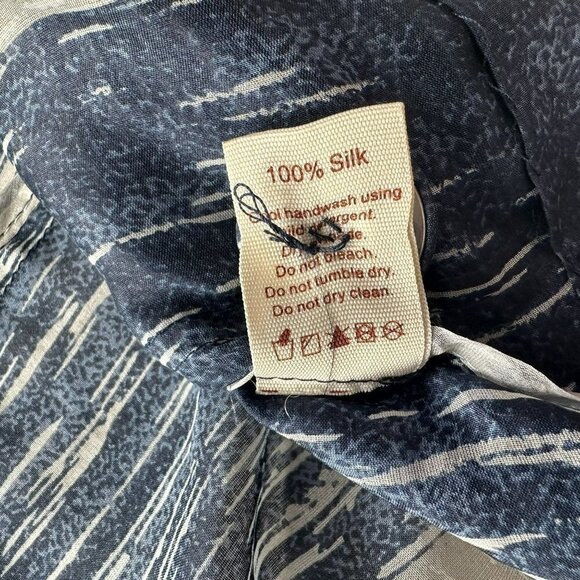 Lee Mathews Silk Oversized Check Blue Gray Sheer Button Jacket Womens 4-6 - Picture 10 of 10